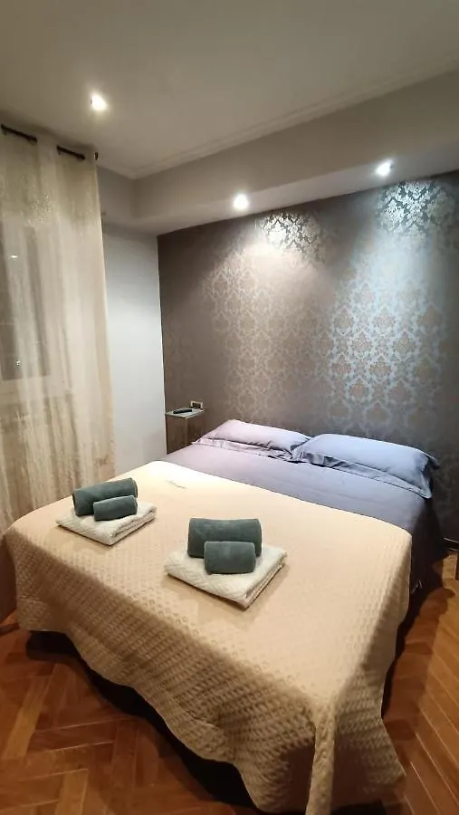 Apartment Domus Vacanze Romane Italy