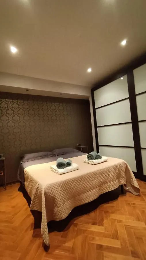 Domus Vacanze Romane Apartment Rome