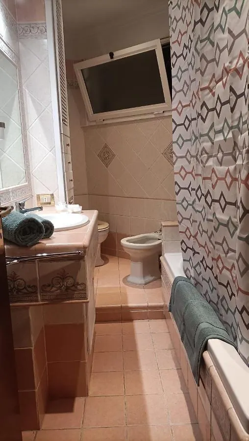 Domus Vacanze Romane Apartment