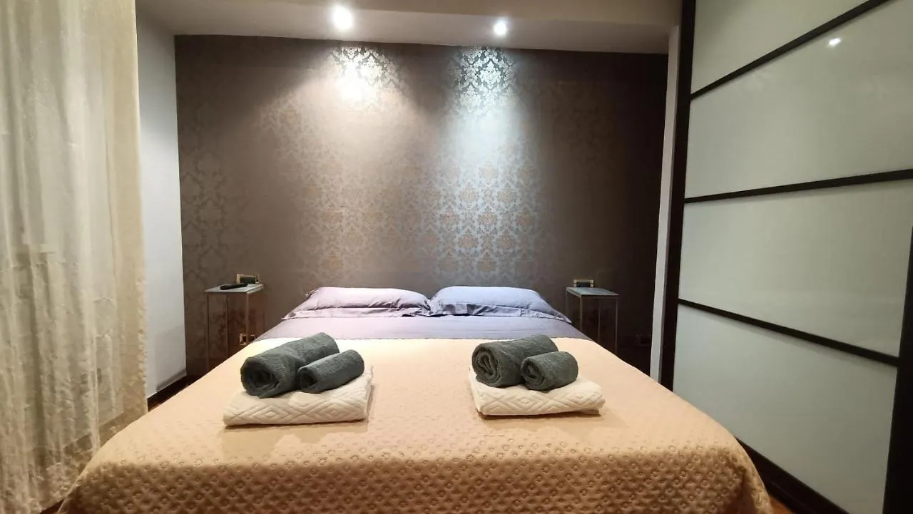 Domus Vacanze Romane Apartment Rome